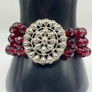 ❤️ Chaps Red Beaded Stretch Bracelet with Ornate Silver-Tone Medallion ❤️